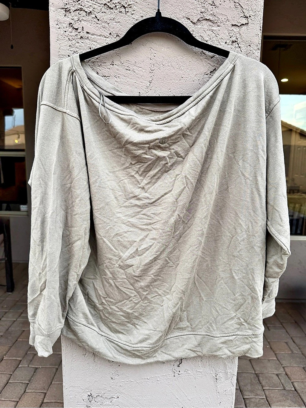 lululemon Scoop-Neck Pullover tan - S